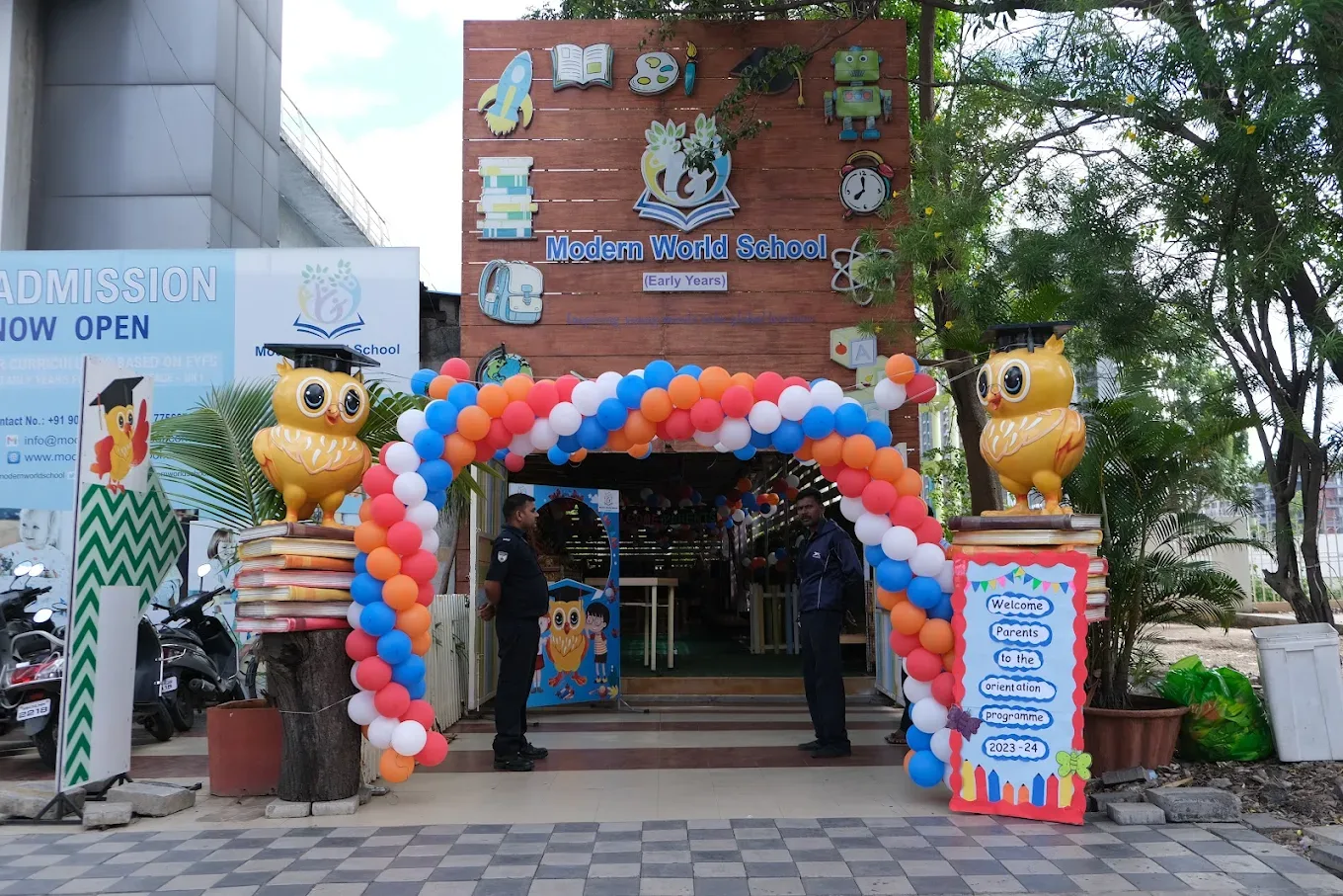 Modern World School